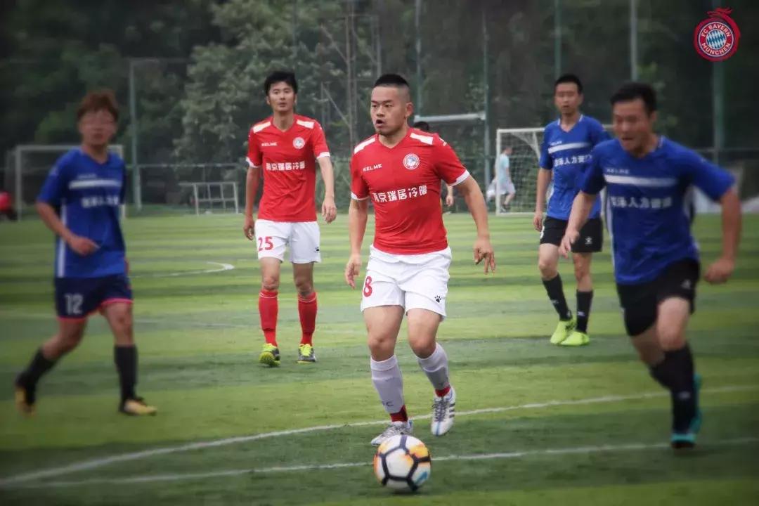 拜仁球迷队:希望之星闪耀而出中国拜仁有救了!超时空同居