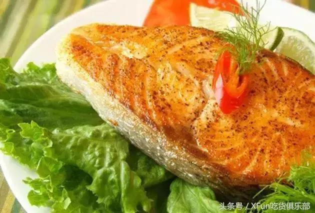 真假三文鱼颜色,真假三文鱼肉质口感有什么区别