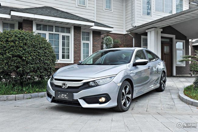 骑川崎h2被开豪车看不起,川崎h2r能不能跑过阿斯顿马丁