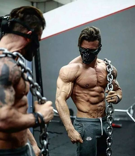 健身肌肉男手臂青筋,健身肌肉男腹肌涌动