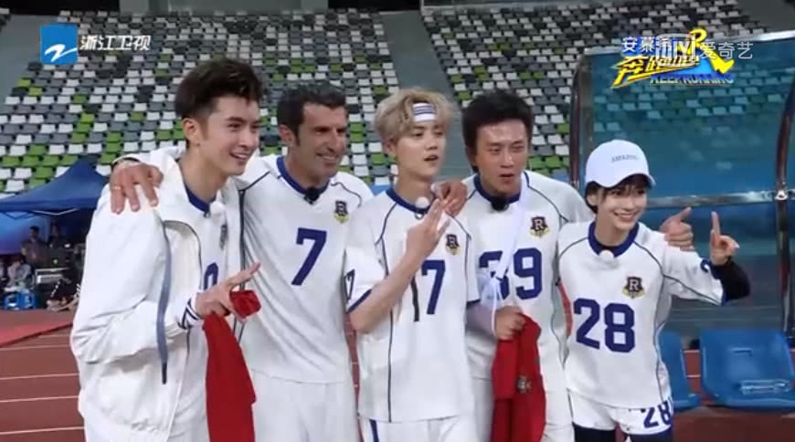 奔跑吧兄弟杨幂和baby撕名牌,奔跑吧杨幂张碧晨蔡徐坤撕名牌