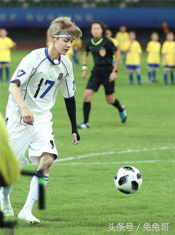 奔跑吧鹿晗看乒乓球,奔跑吧兄弟路易斯菲戈鹿晗反应