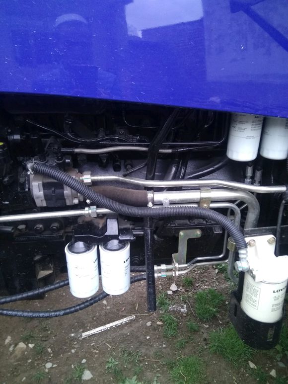 雷沃1604D拖拉机14万6，1804Q拖拉机13万7，朋友们我该怎么选？