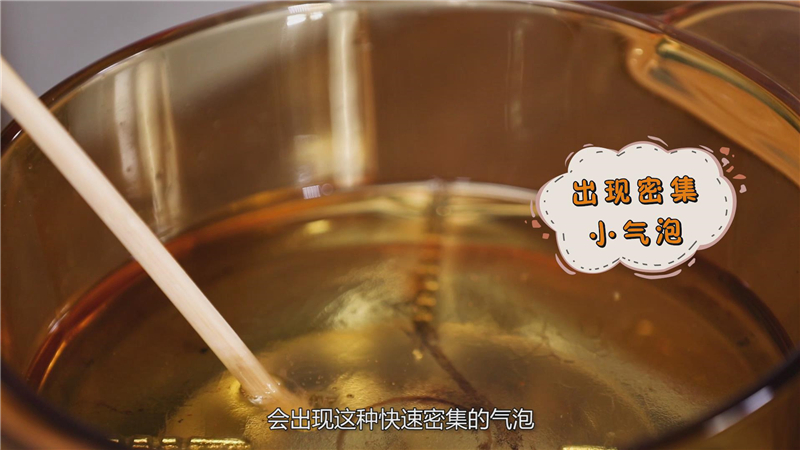 家常自制放心油条的做法视频,油条是怎么炸成的