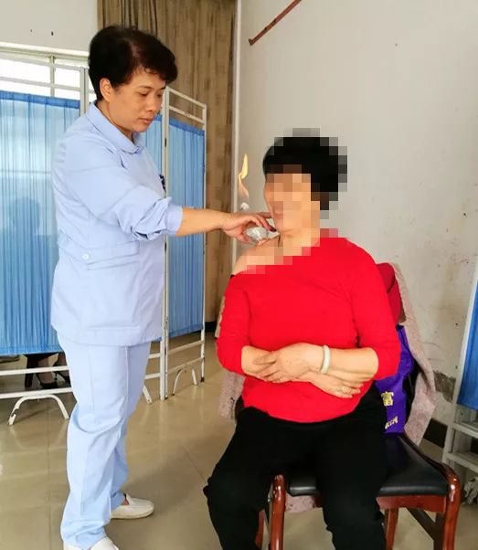 除湿热拔罐,夏季拔罐祛湿解暑驱寒气