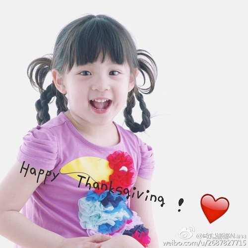 欧阳娜娜童年私照曝光,简直水蜜桃精转世,全身名牌这鞋太讲究了