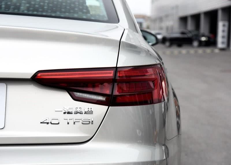 各汽车尾标代表的意思,汽车尾标识别什么车