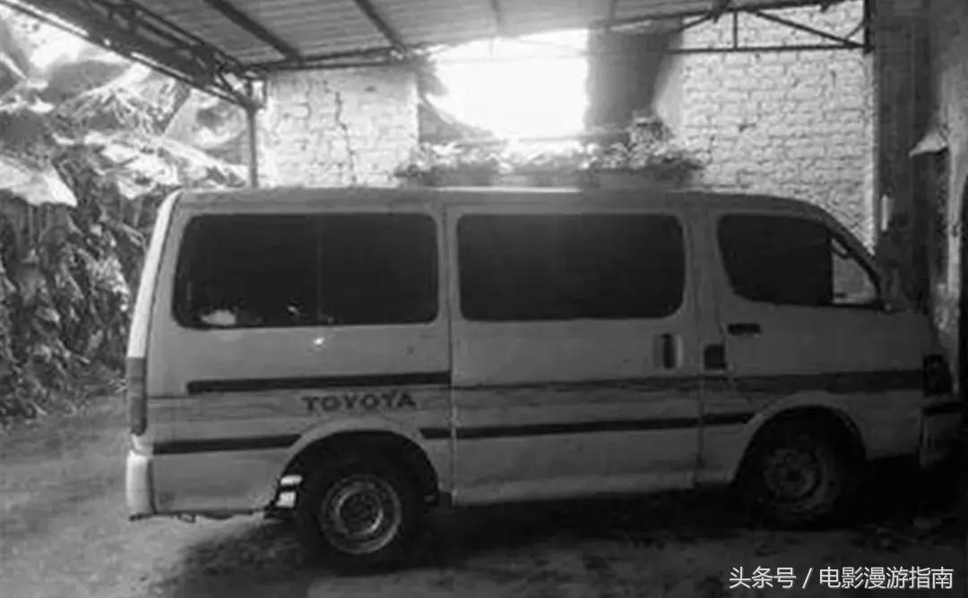 有姑娘出20w让我去香港找条狗，绑匪说：要30w——我Tony还亏了6W