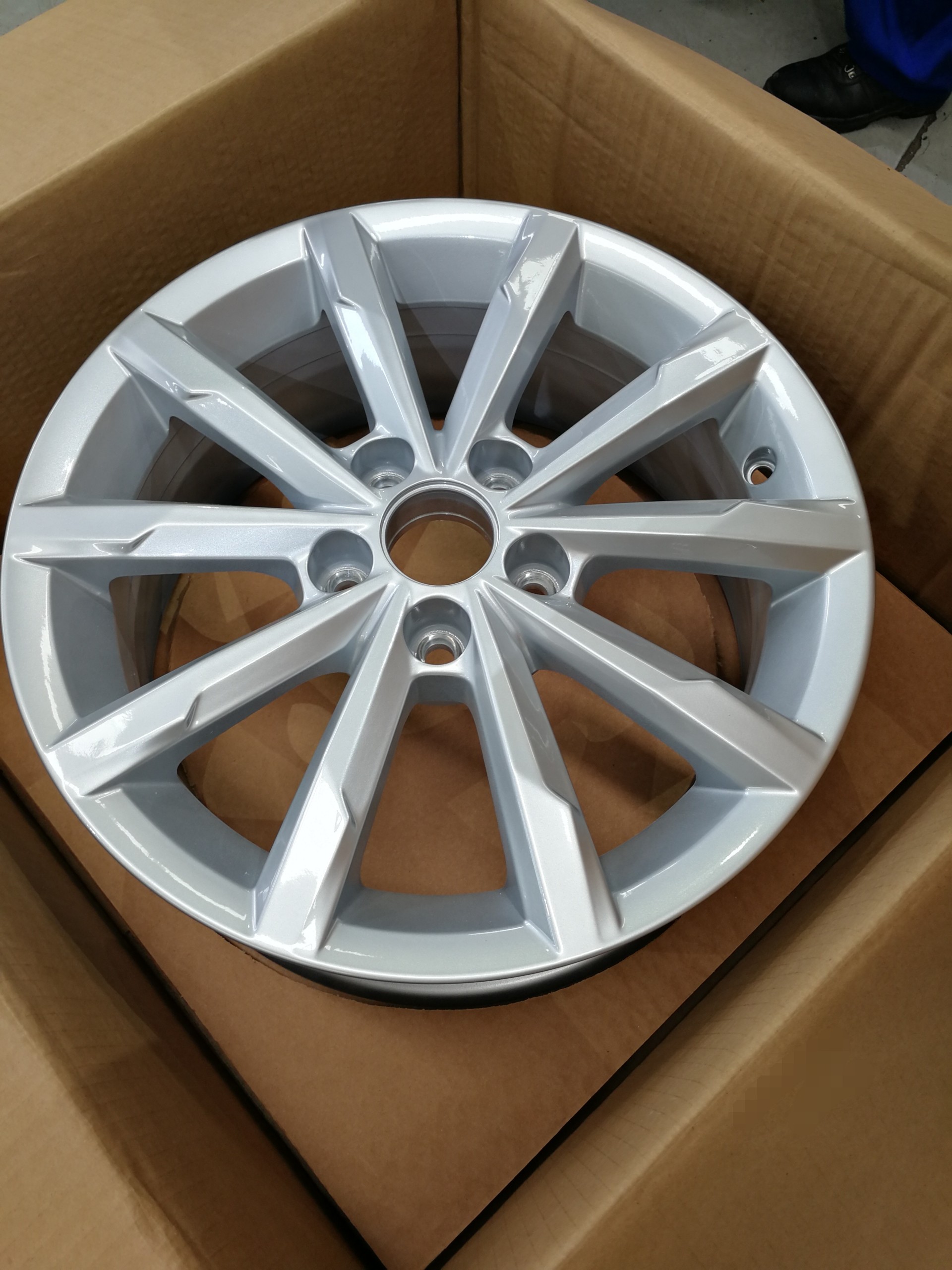 13款1.6自动豪华polo驾驶感受,2016款polo1.6自动舒适测试