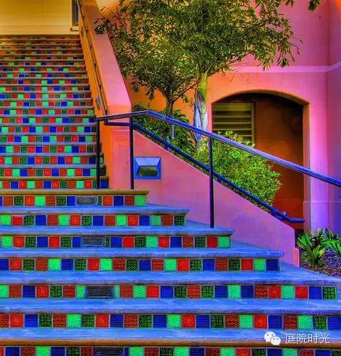 庭院小路台阶铺装效果图,马赛克庭院铺装