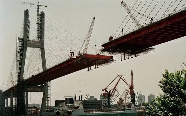 比尔盖茨住过最贵的酒店,上海静安希尔顿大酒店历史