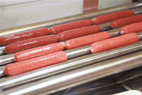 网上卖的火山石烤肠是什么肉做的,街边两块钱的烤肠里到底是什么肉