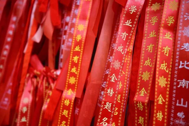 小南梦想的高考试卷！不要怕高考，你的后台很硬！