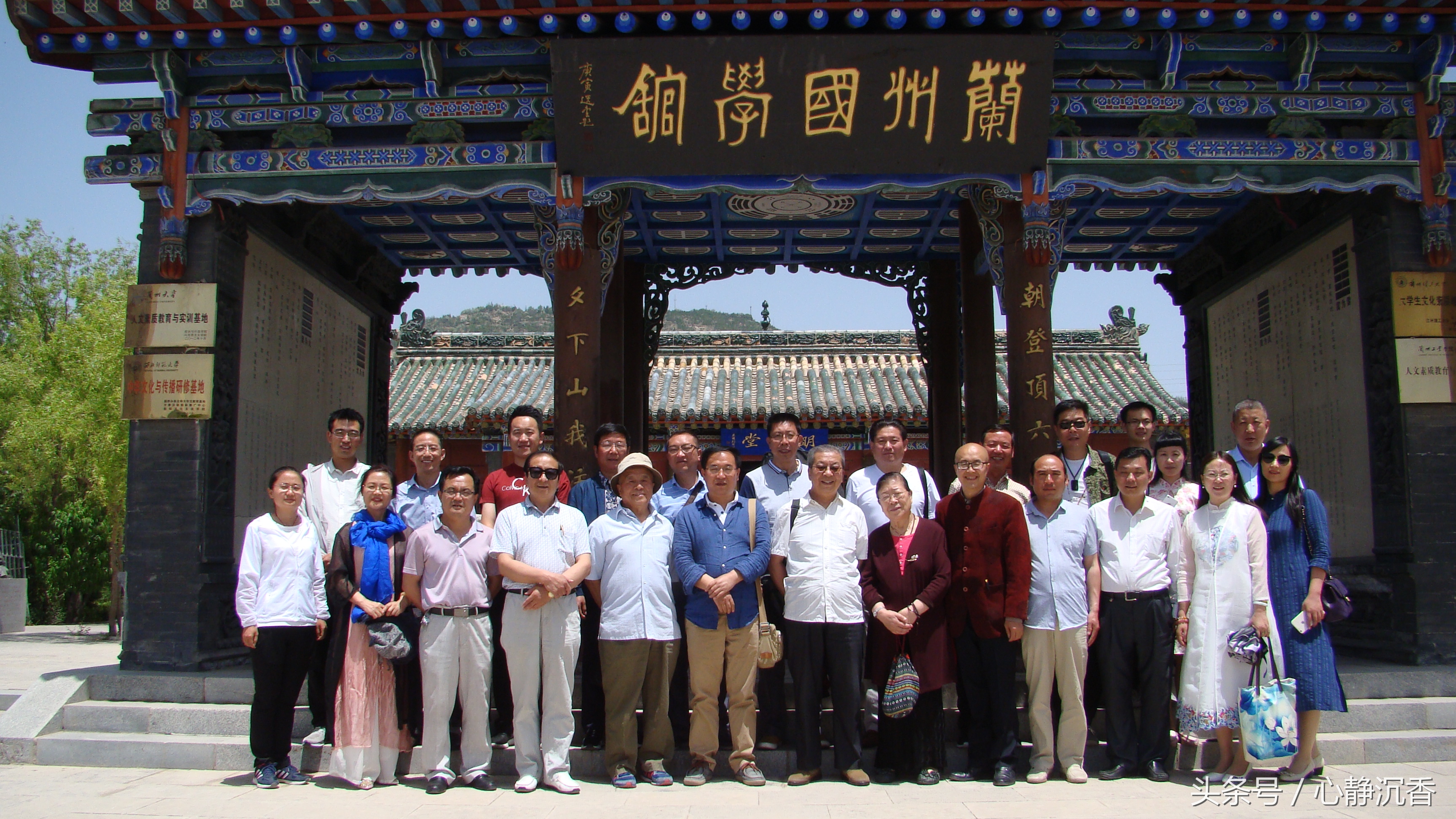 新媒体对文学有何影响,新媒体文学