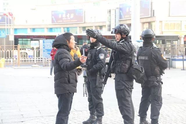 猎鹰突击队完整版,铁鹰救援队