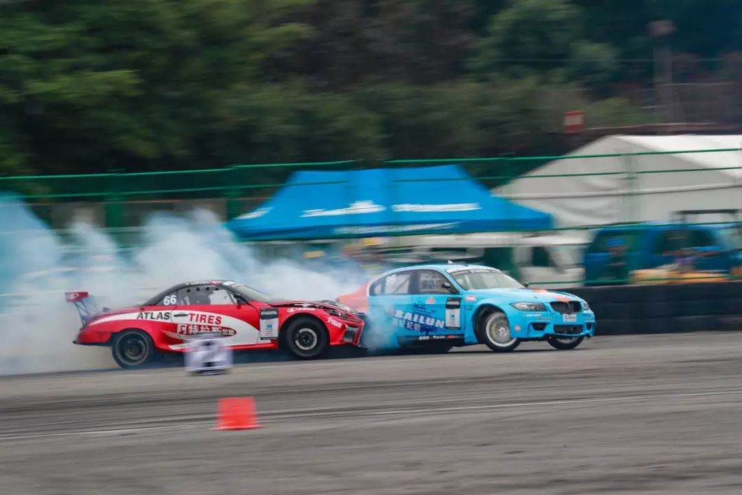 把握精彩瞬间尽享速度与激情——佳能1DX2使用心得