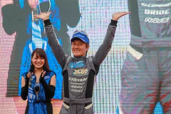 把握精彩瞬间尽享速度与激情——佳能1DX2使用心得