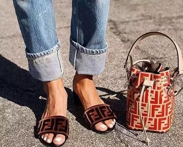 凉拖相差5元有什么区别,凉拖划算