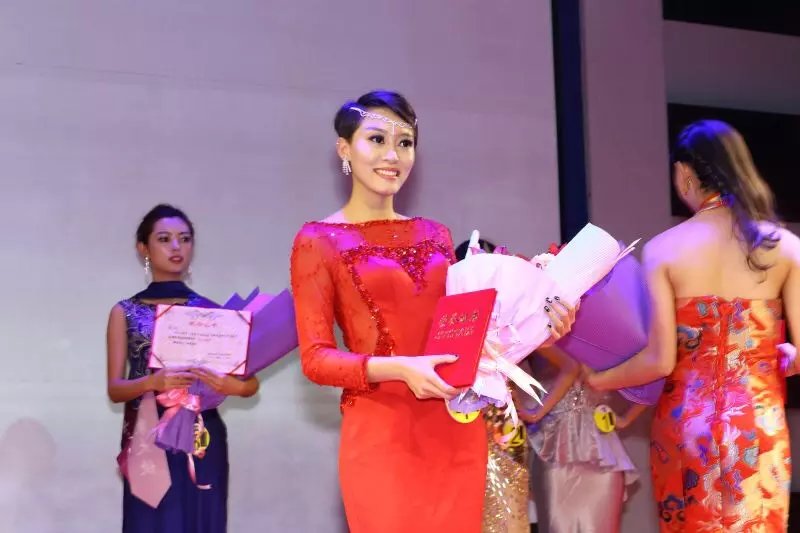 杨芳芳最漂亮照片,杨芳芳身材