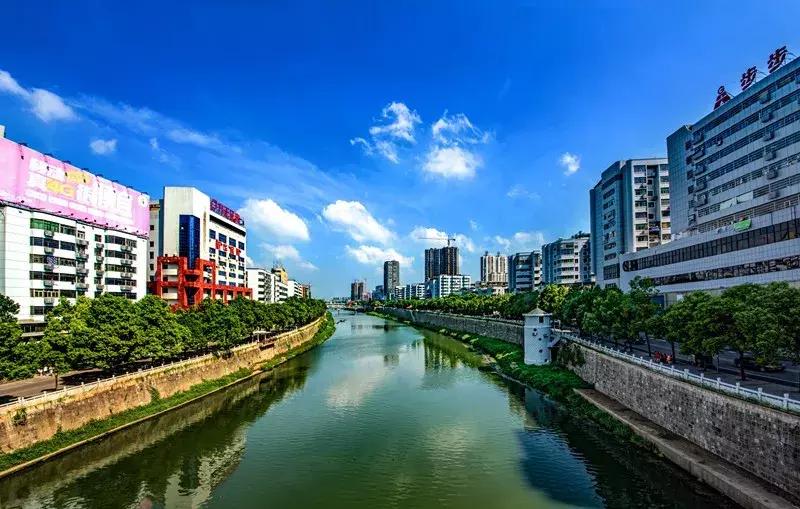 邵阳换新名片了！快传递出去~为你带来更多的人脉、财脉！