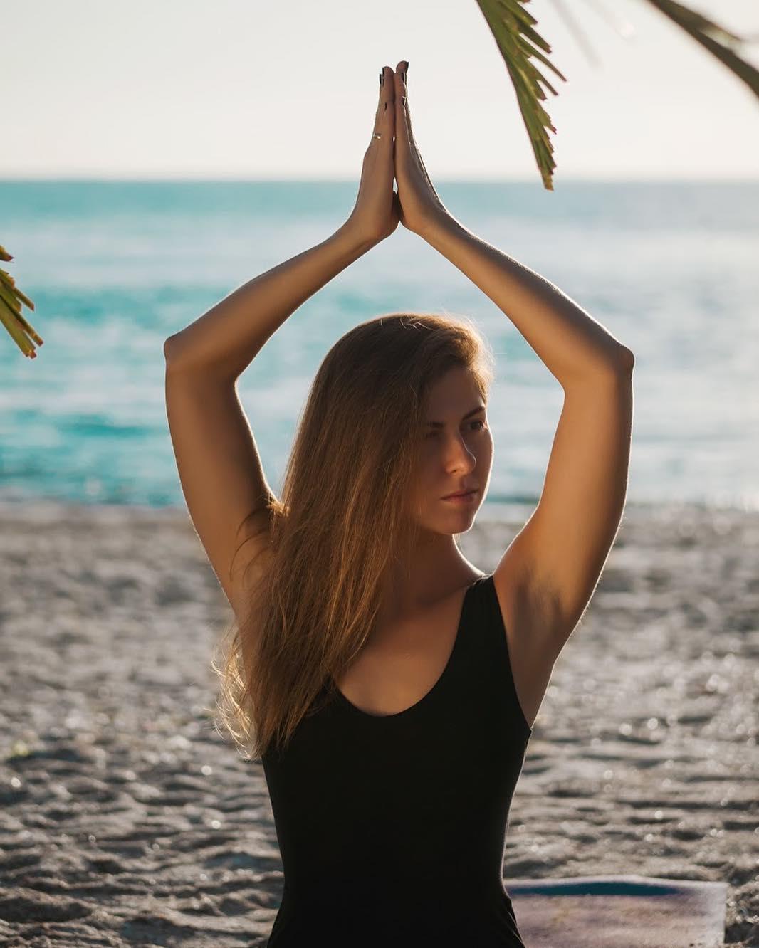 瑜伽每天坚持5分钟,瑜伽每天静躺10分钟