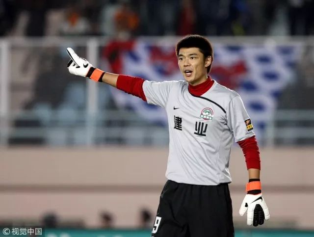 21岁打中单,21岁打上单