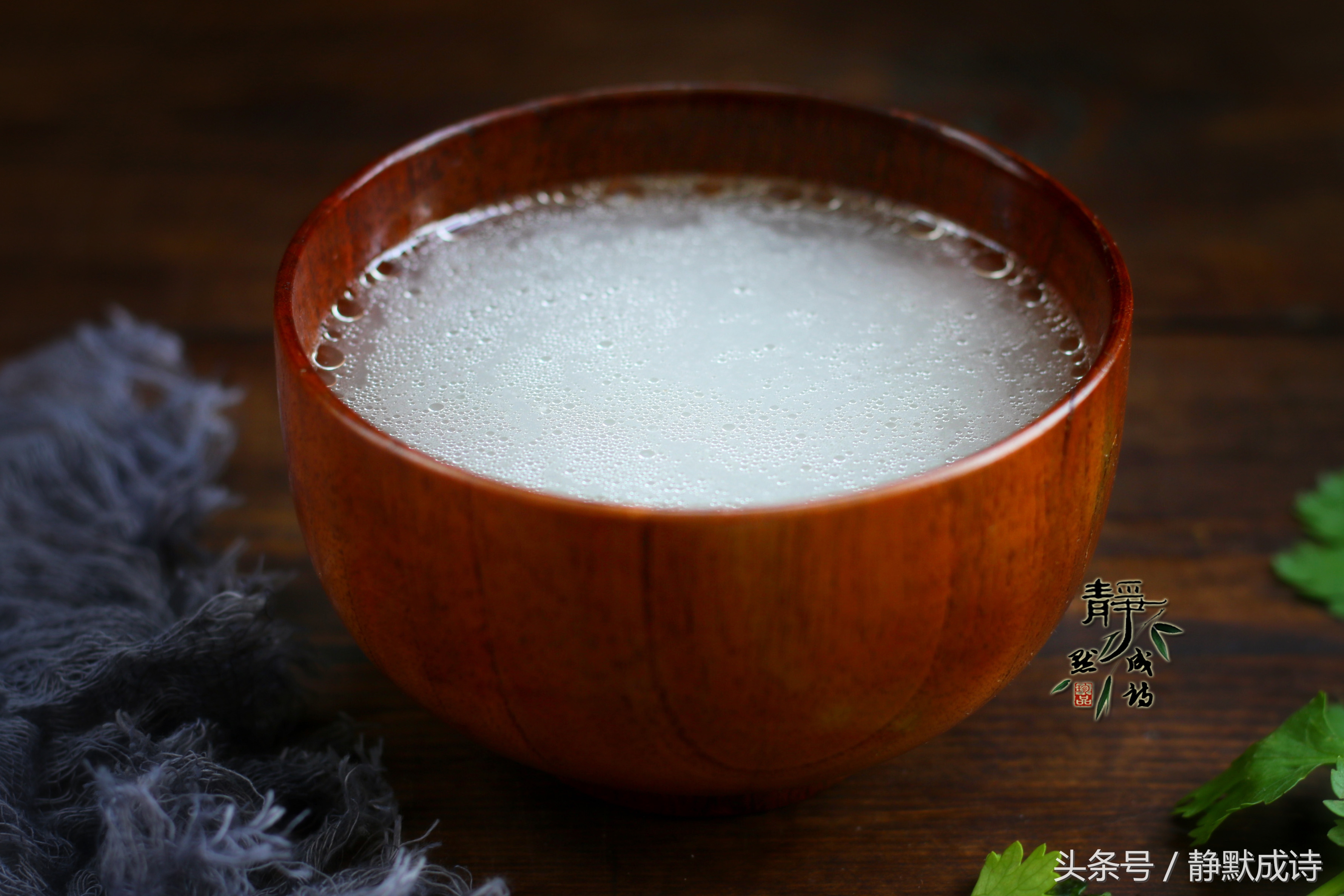 怎么熬一锅好的骨头汤,羊骨头汤奶白色妙招