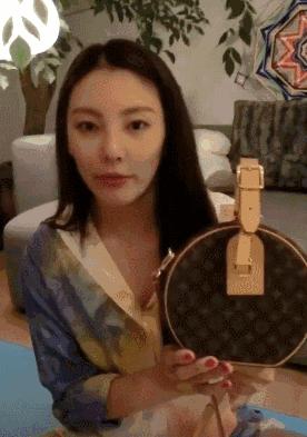 女强人范冰冰黄圣依,黄圣依各种凹造型