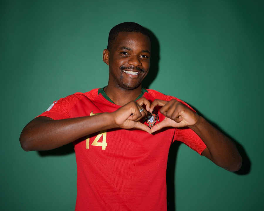 世界杯葡萄牙c罗高清大图,不一样的世界杯原版