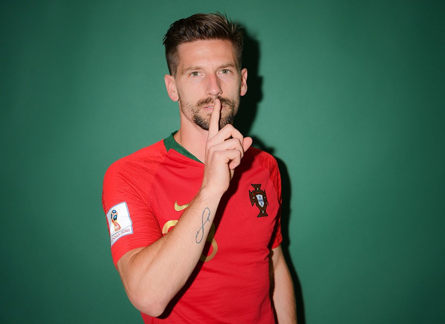 世界杯葡萄牙c罗高清大图,不一样的世界杯原版