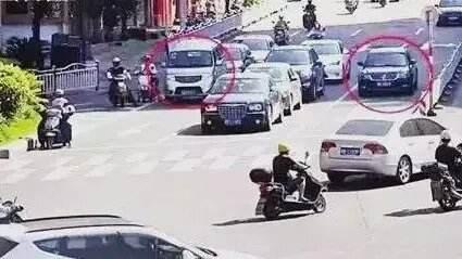 红绿灯路口堵车说明哪里出了问题,没有红绿灯为什么会堵车