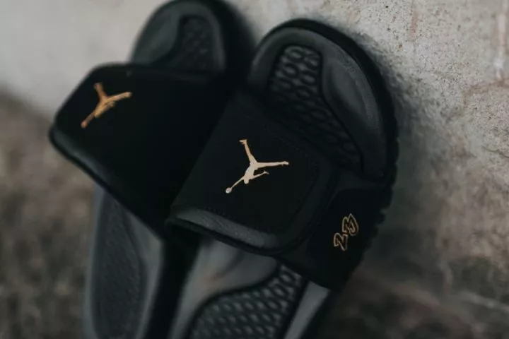 什么鞋子好看又百搭又耐穿,入秋最时髦的鞋子有这双就够了