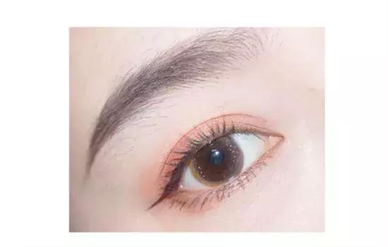 眼影画法新手易学日常妆,新手眼影画法教程日常妆