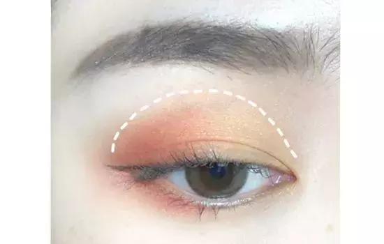 眼影画法新手易学日常妆,新手眼影画法教程日常妆