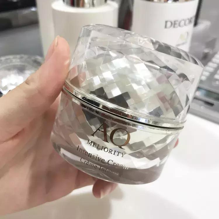 真贵妇界公认最值得买的一款面霜,日本贵妇面霜哪个牌子好用