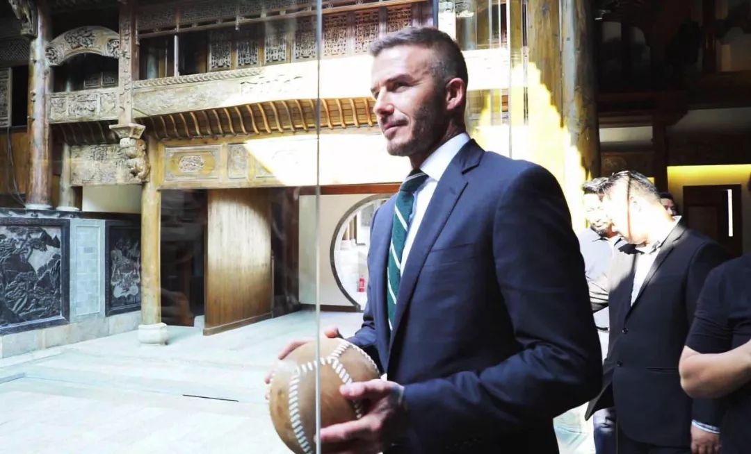 贝克汉姆世界杯预选赛绝杀,今年世界杯贝克汉姆