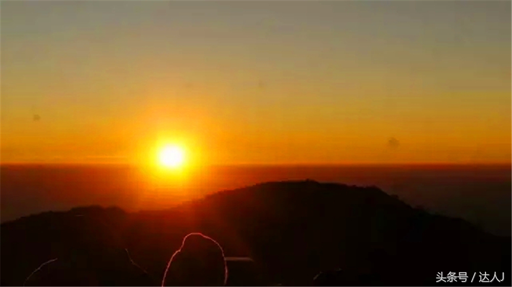 布罗莫火山要走多远,布罗莫是活火山吗