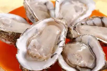 岛国名叫“星期天”，果然很懒很悠闲