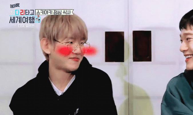 吴世勋朴灿烈边伯贤照片,吴世勋鞠躬撒娇