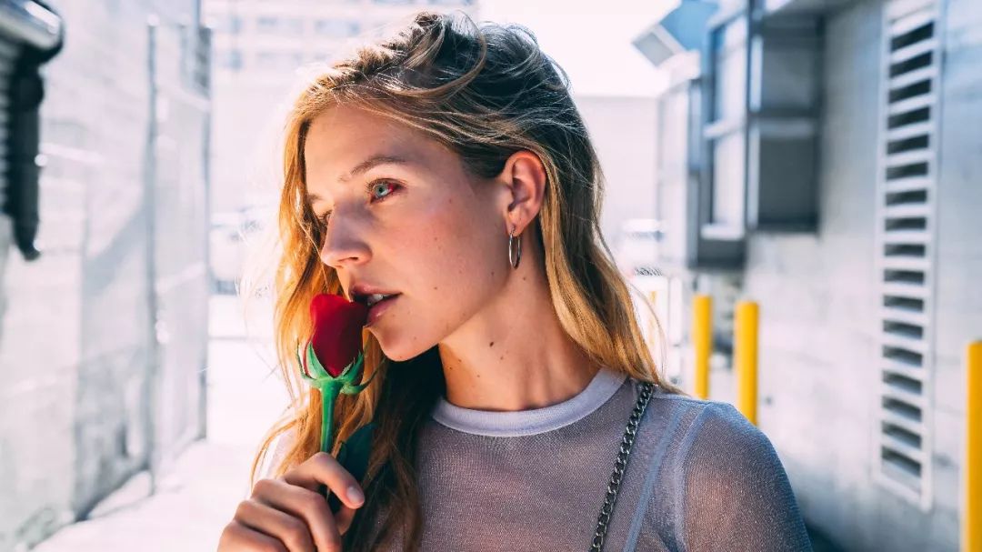 青年想当网红,小小年纪想做网红