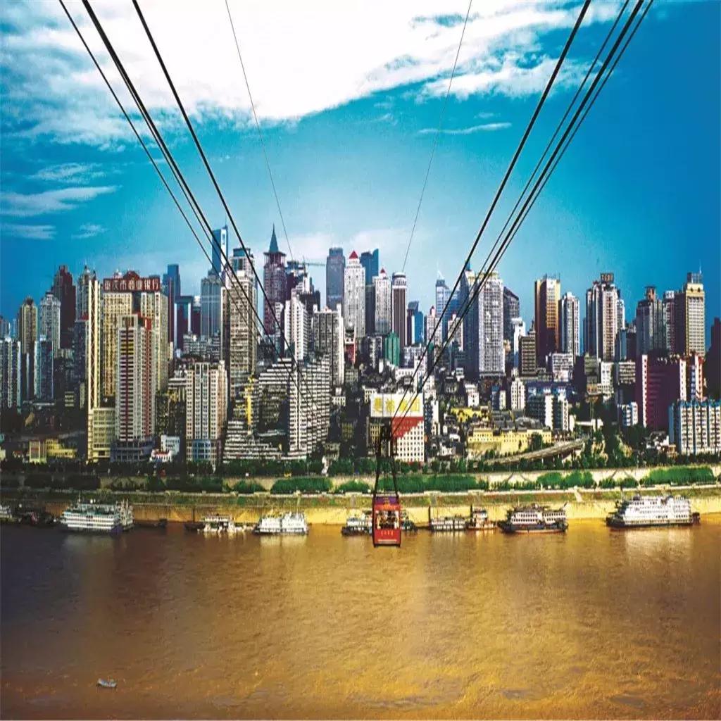 “想不红都难”系列：欢迎全世界的朋友来渝中蹭网