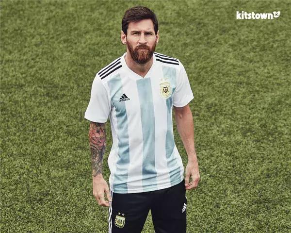 从姐弟恋到保姆上位世界杯球星背后的女人都不简单