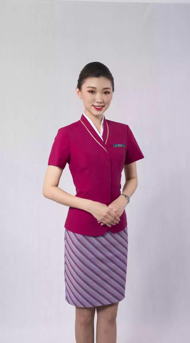 空姐足球教练,空姐踢球