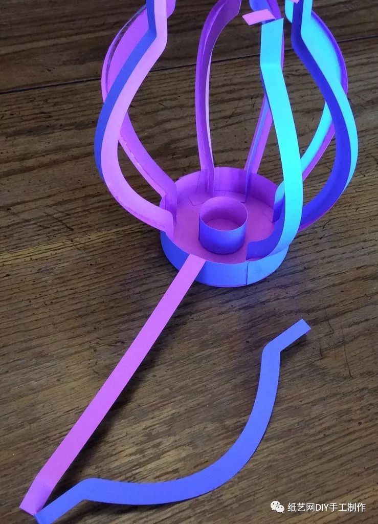 手工折纸古风灯笼长方形手提宫灯,如何固定纸雕灯笼图片教程