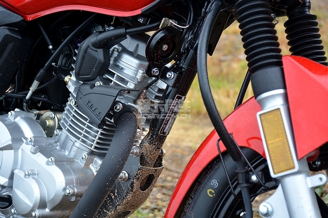 性价比高的雅马哈150摩托车推荐,雅马哈动力版天剑150z摩托评测