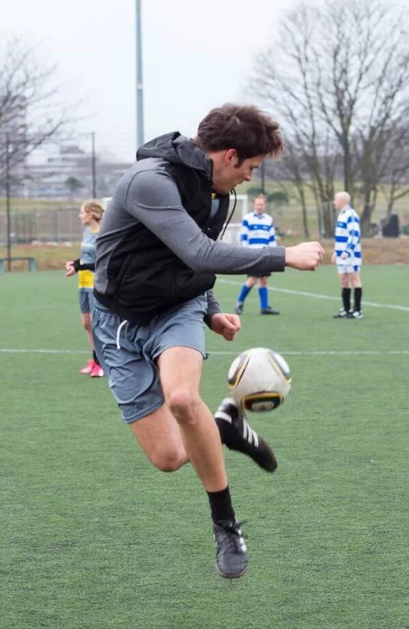 足球和歌曲的完美结合,足球与音乐的碰撞