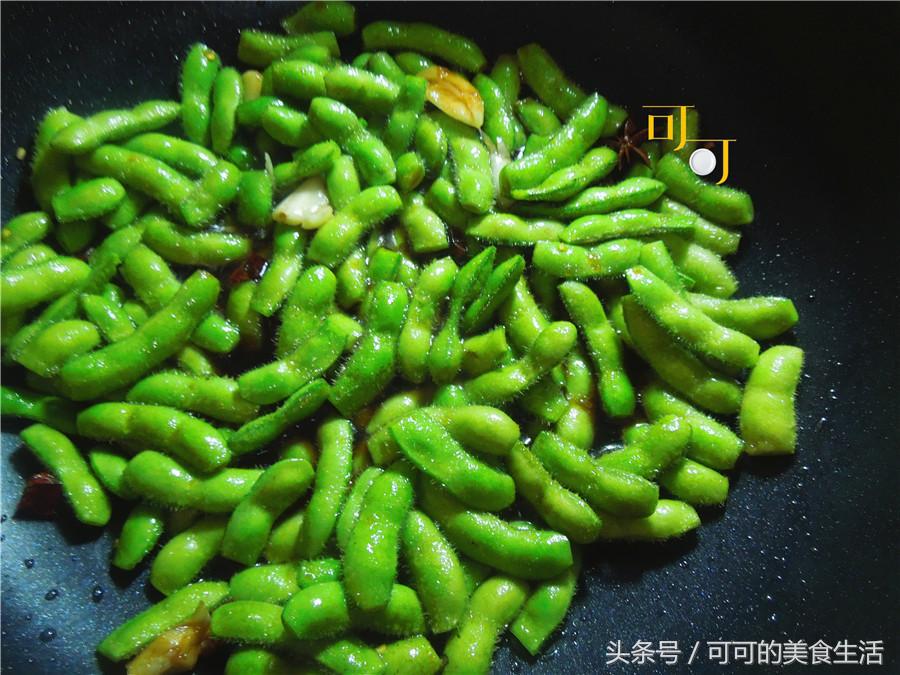 盐水毛豆拌什么汤汁,盐水毛豆要用冷水浸泡么