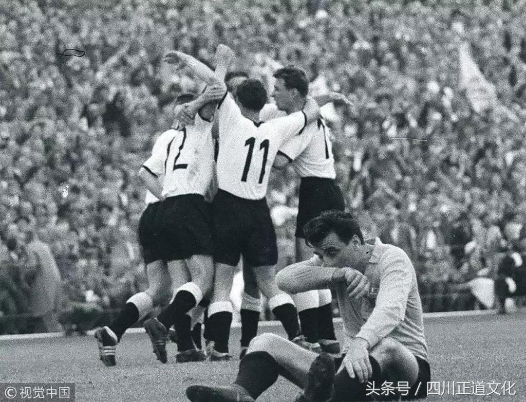 历届世界杯冠军经典照片,历届世界杯点球精彩瞬间