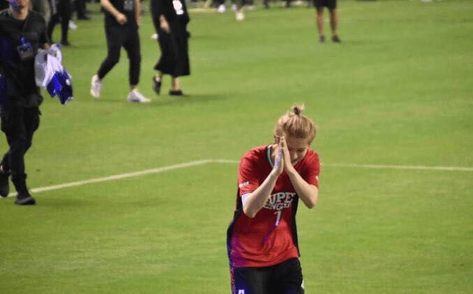 鹿晗加盟足球队,鹿晗解说世界杯姆巴佩进球