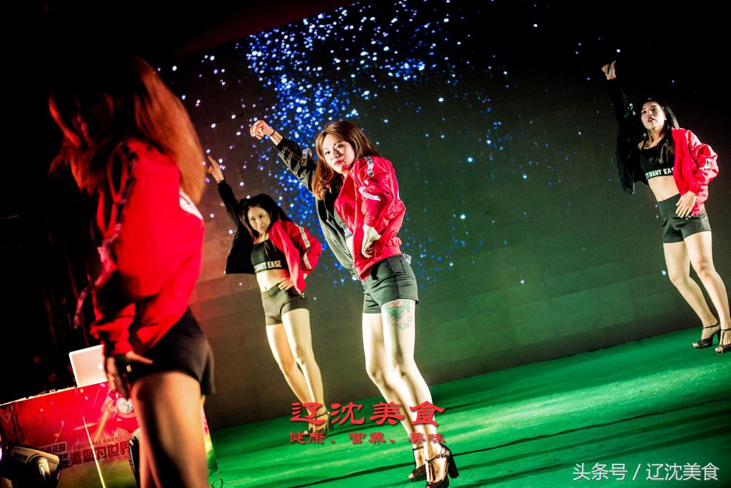 东北人为中国健儿助威的方式,沈阳足球世界杯